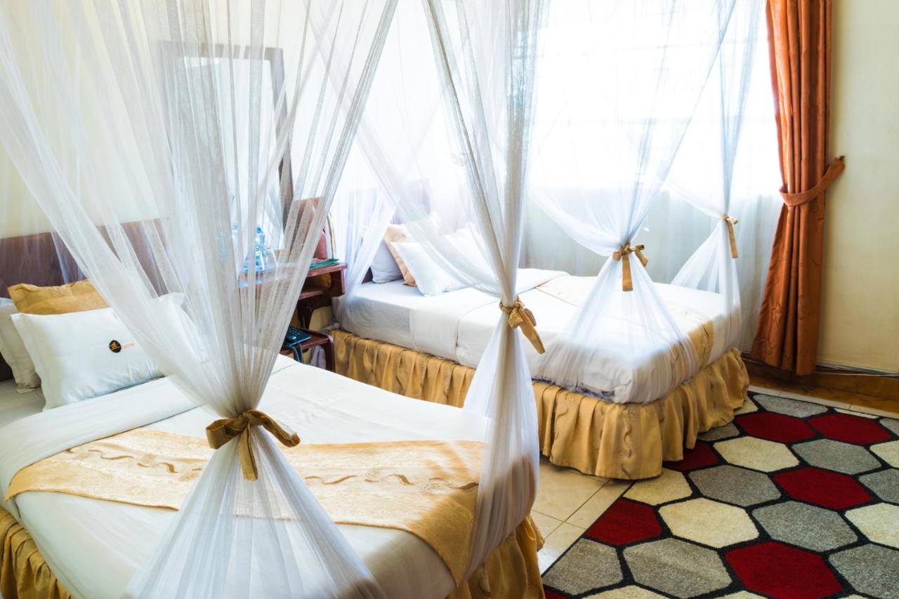 Chester Hotel Nakuru Eksteriør billede
