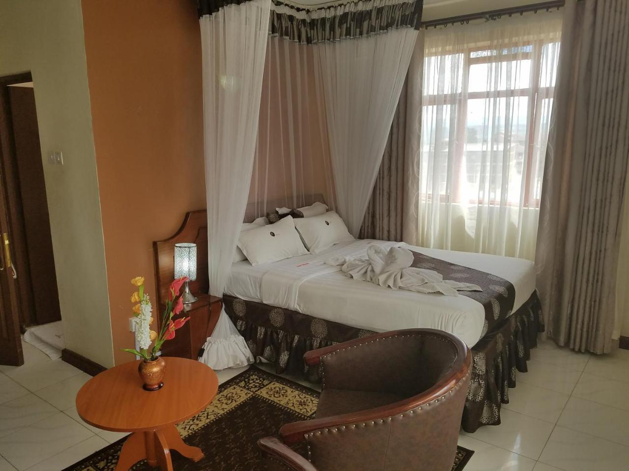 Chester Hotel Nakuru Eksteriør billede